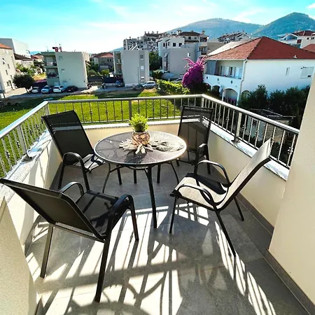 Town 2 Apartman *